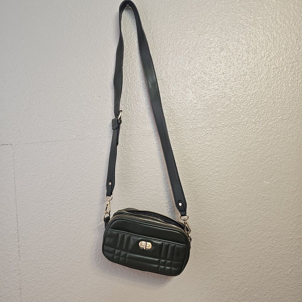 Green Quilted Mini Crossbody Double Zippers Card Slots Gold Hardware Minimalist